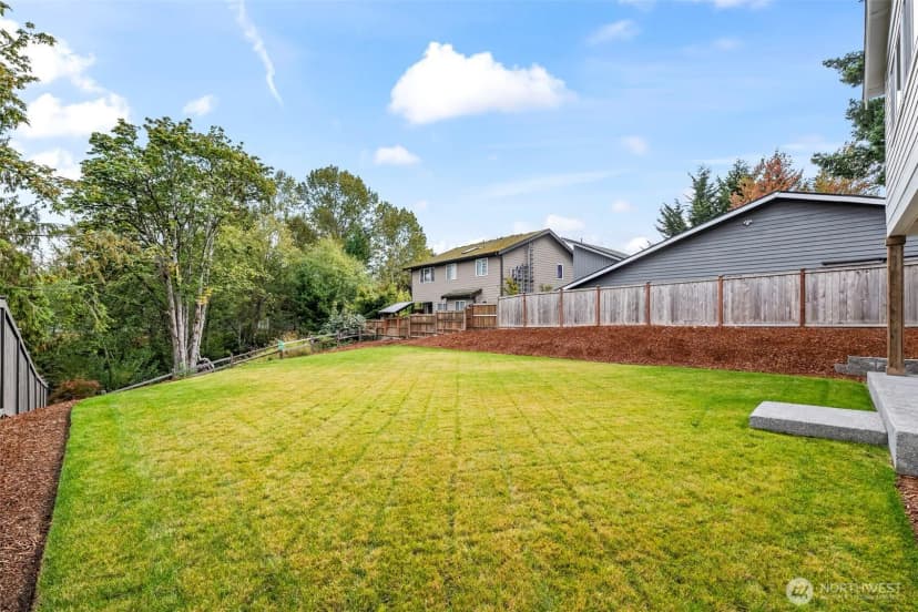 Property photo for 21424 116th Place Se, Kent photo 38