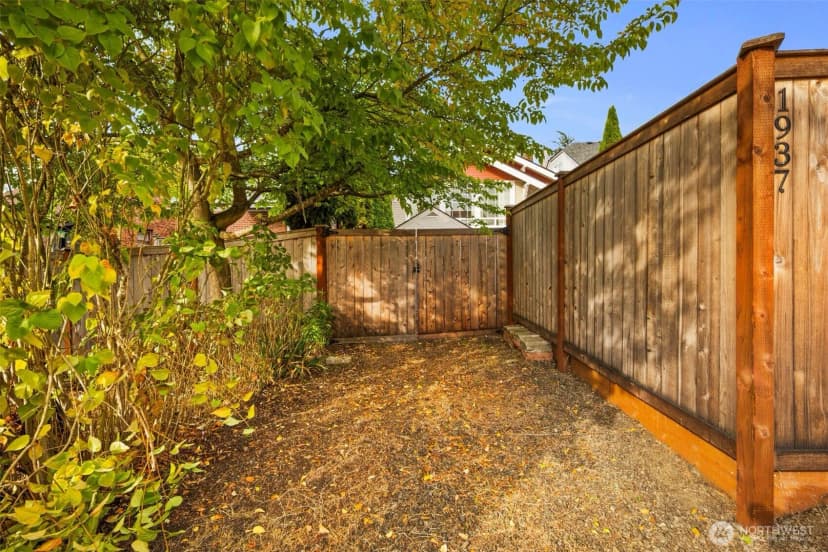 Property photo for 1937 5th St, Bremerton photo 36