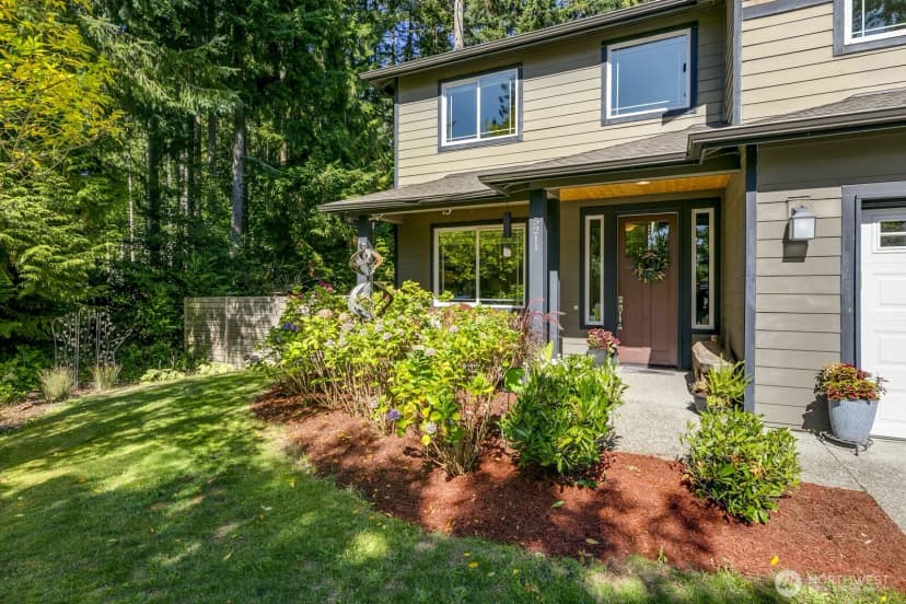 Property photo for 5211 East Drive, Everett photo 5