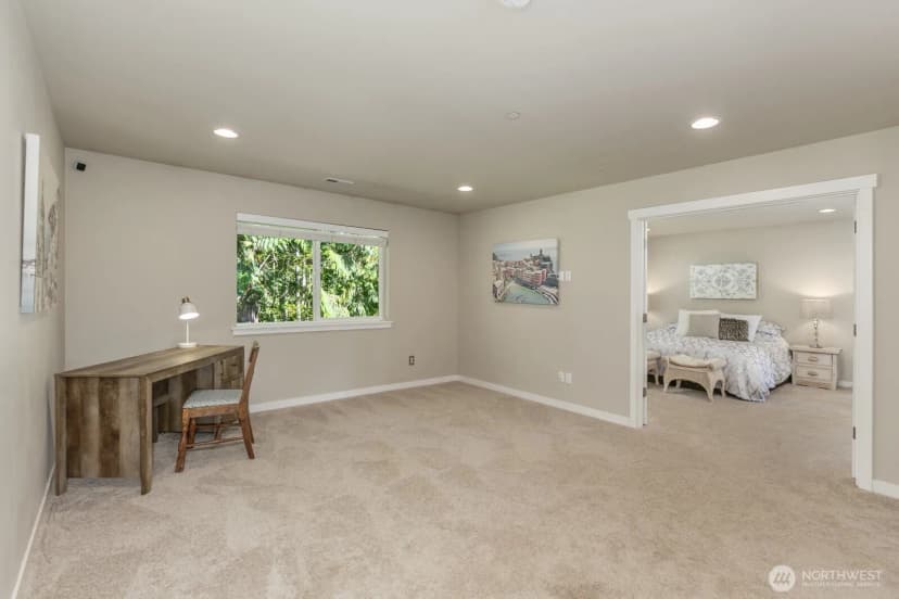 Property photo for 5211 East Drive, Everett photo 22