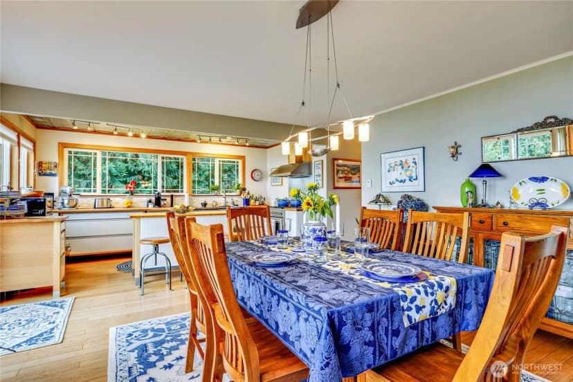 Property photo for 21582 President Point Road Ne, Kingston photo 8