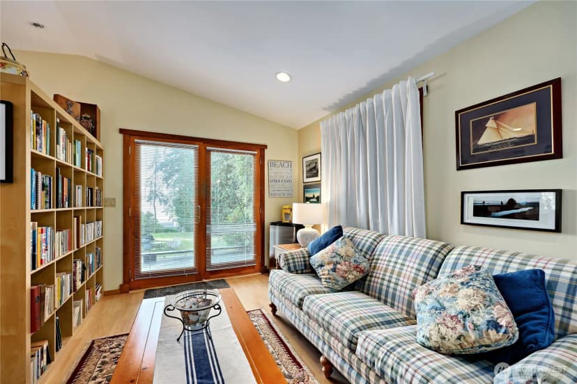 Property photo for 21582 President Point Road Ne, Kingston photo 24