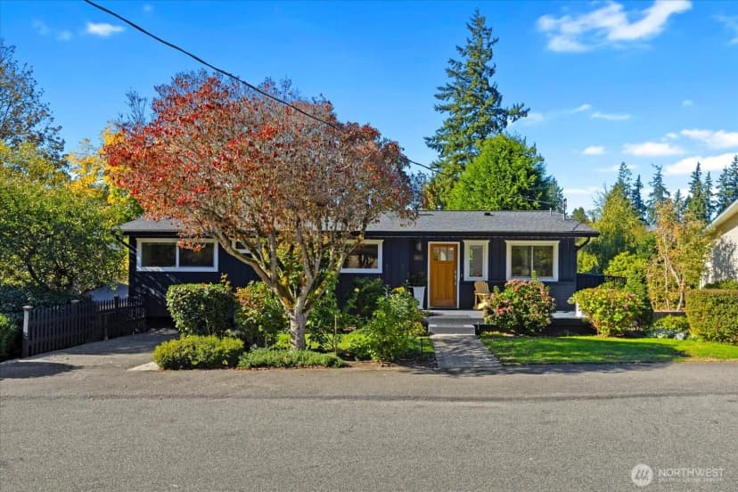 Property photo for 19811 11th Avenue Nw, Shoreline photo 4