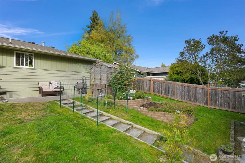 Property photo for 1020 E Rio Vista Avenue, Burlington photo 39