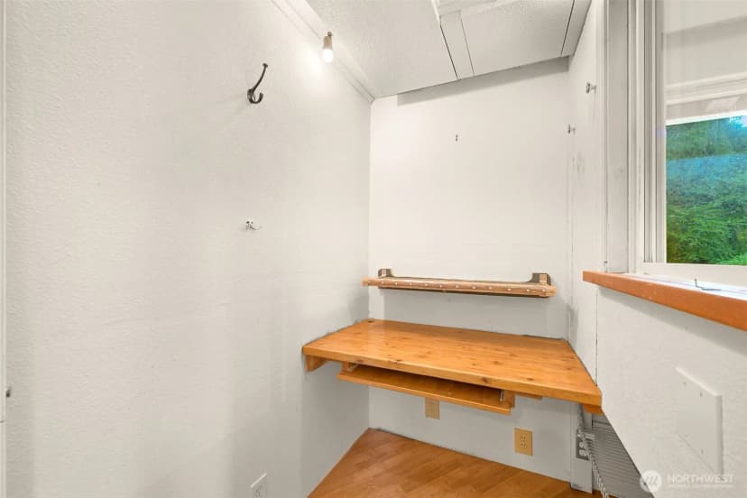Property photo for 1020 E Rio Vista Avenue, Burlington photo 35