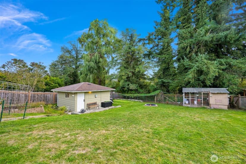 Property photo for 1020 E Rio Vista Avenue, Burlington photo 27