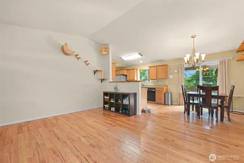 Property photo for 1020 E Rio Vista Avenue, Burlington photo 6