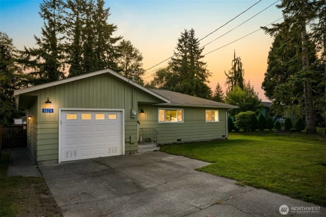 Property photo for 1020 E Rio Vista Avenue, Burlington photo 2