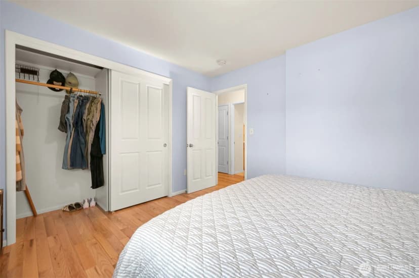 Property photo for 1020 E Rio Vista Avenue, Burlington photo 21