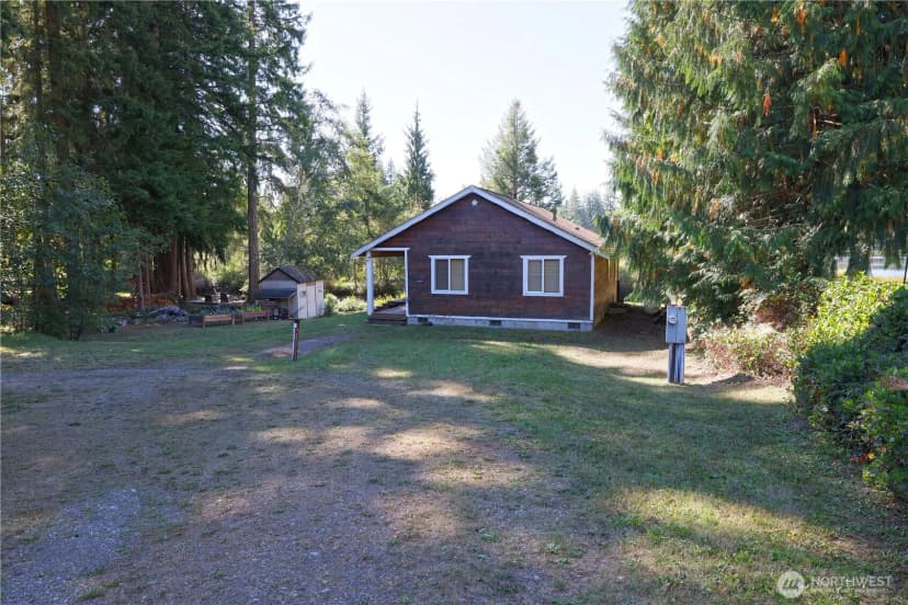 Property photo for 2420 W Star Lake Drive, Elma photo 19