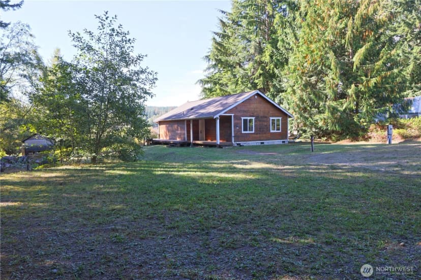 Property photo for 2420 W Star Lake Drive, Elma photo 18