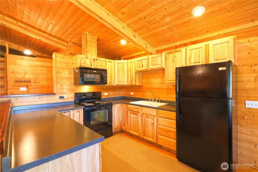 Property photo for 2420 W Star Lake Drive, Elma photo 5