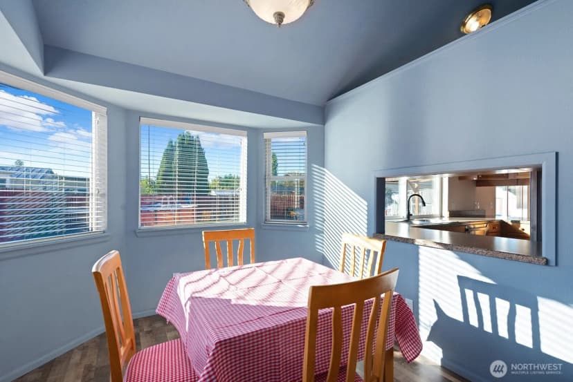 Property photo for 206 1st Avenue E, Pacific photo 8