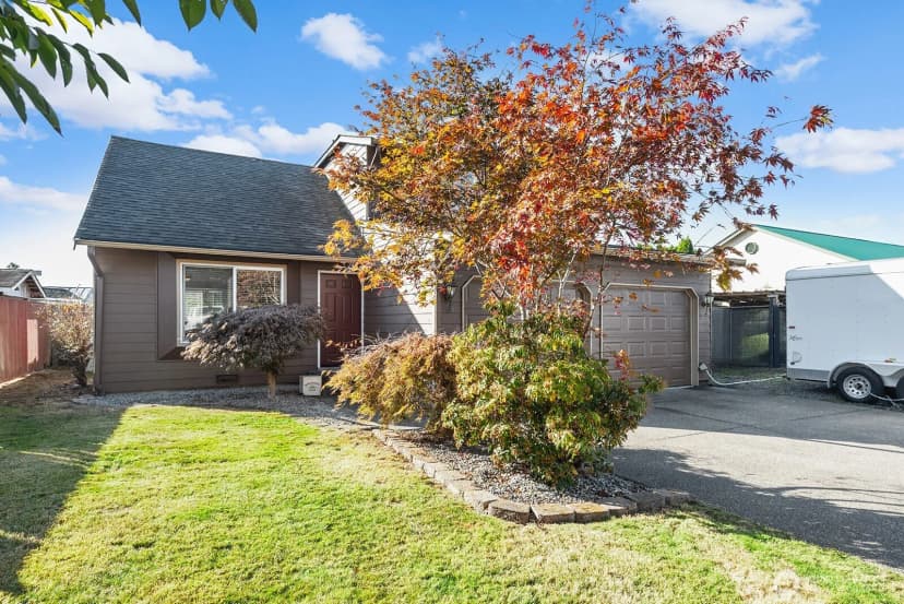 Property photo for 206 1st Avenue E, Pacific photo 3