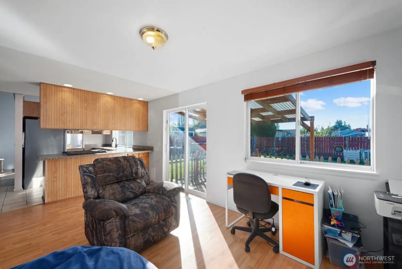 Property photo for 206 1st Avenue E, Pacific photo 13