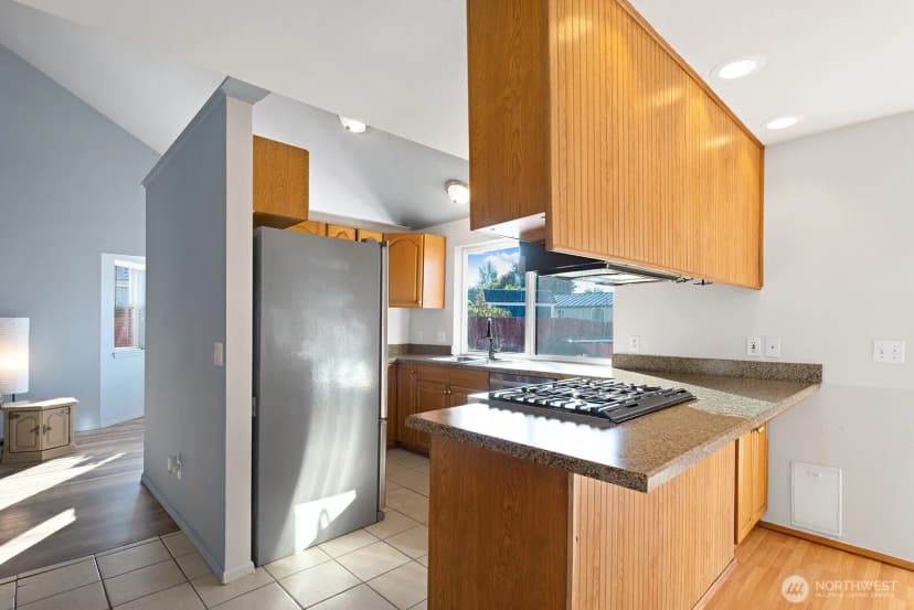 Property photo for 206 1st Avenue E, Pacific photo 12