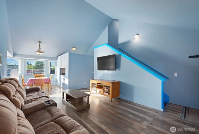 Property photo for 206 1st Avenue E, Pacific photo 5