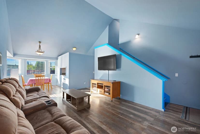 Property photo for 206 1st Avenue E, Pacific photo 5