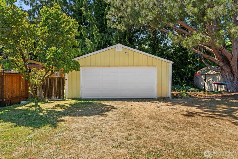 Property photo for 9414 Sharon Drive, Everett photo 2