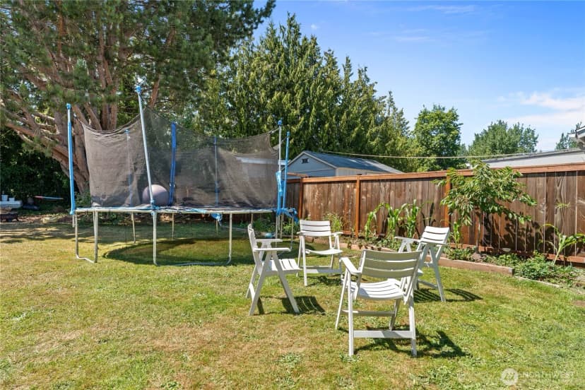 Property photo for 9414 Sharon Drive, Everett photo 24