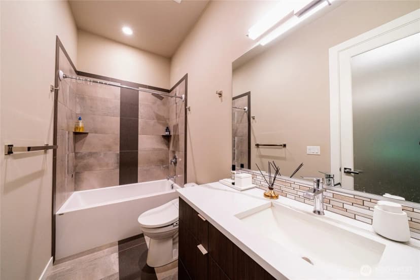 Property photo for 5469 Wood Duck Loop, Blaine photo 28
