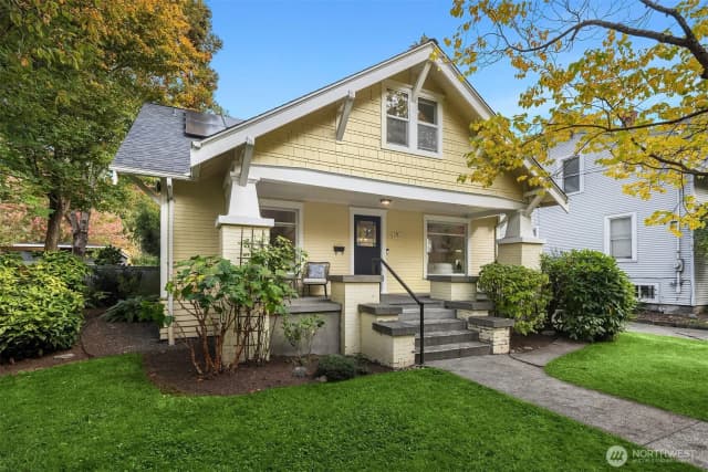 Property photo for 5722 Keystone Place N, Seattle photo 2