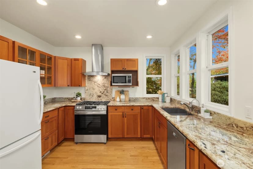 Property photo for 5722 Keystone Place N, Seattle photo 13