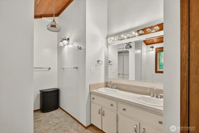 Property photo for 1087 Digby Road, Mount Vernon photo 22