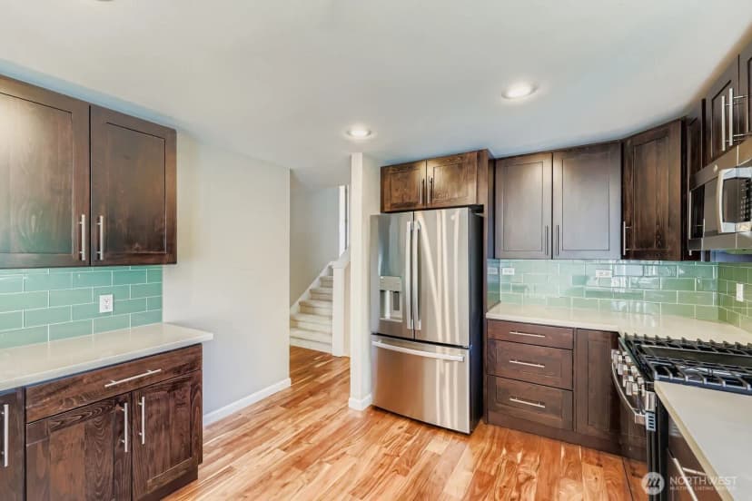 Property photo for 17217 Ne 14th Street, Bellevue photo 12