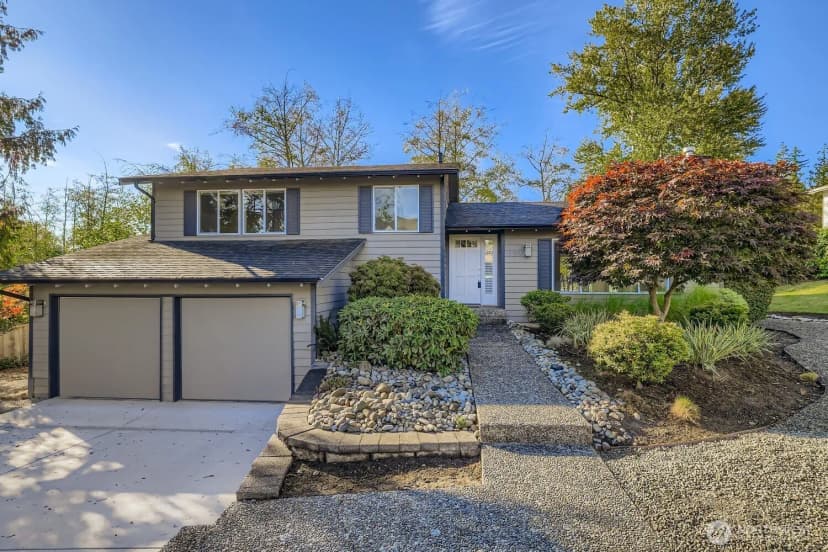 Property photo for 17217 Ne 14th Street, Bellevue