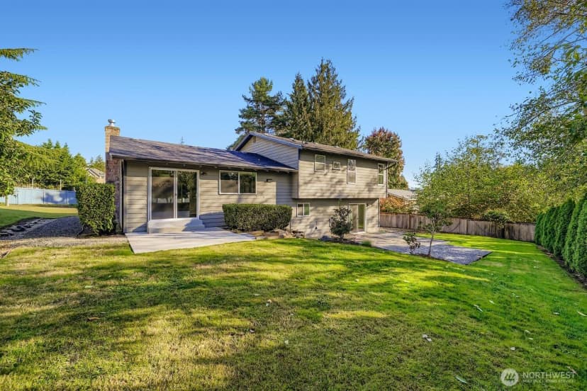 Property photo for 17217 Ne 14th Street, Bellevue photo 39