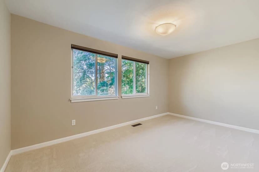 Property photo for 17217 Ne 14th Street, Bellevue photo 26