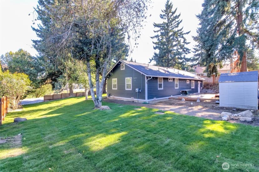 Property photo for 14045 8th Avenue S, Burien photo 37
