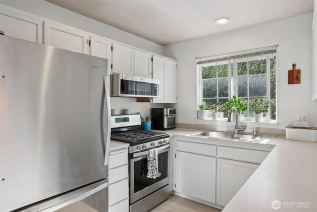 Property photo for 38704 Se Beta Street #6, Snoqualmie photo 4