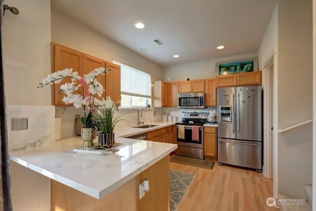 Property photo for 4542 S Henderson Street #a, Seattle photo 5