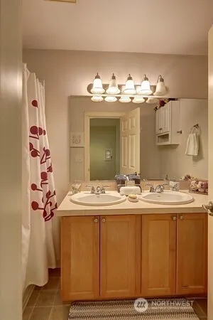 Property photo for 4542 S Henderson Street #a, Seattle photo 12