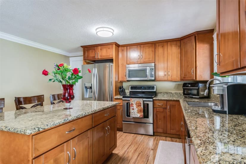 Property photo for 1024 21st Street Nw, Puyallup photo 7