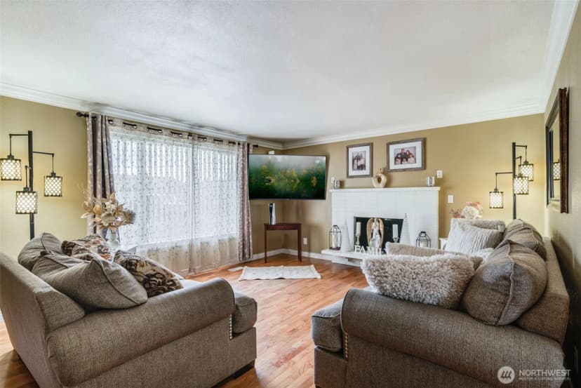Property photo for 1024 21st Street Nw, Puyallup photo 4