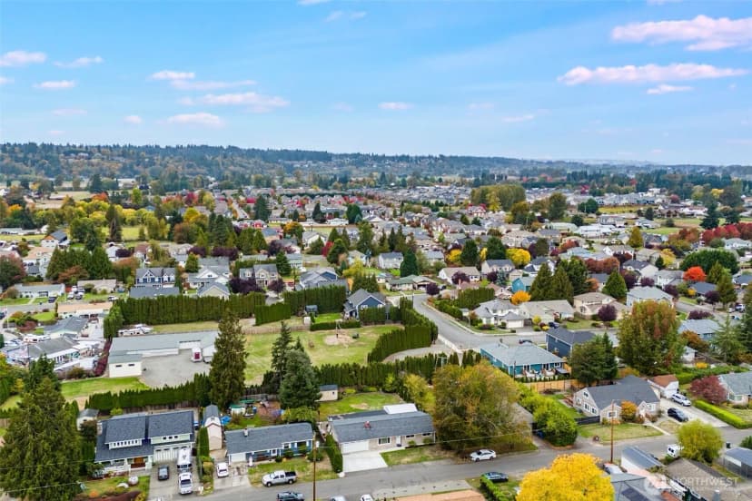 Property photo for 1024 21st Street Nw, Puyallup photo 40