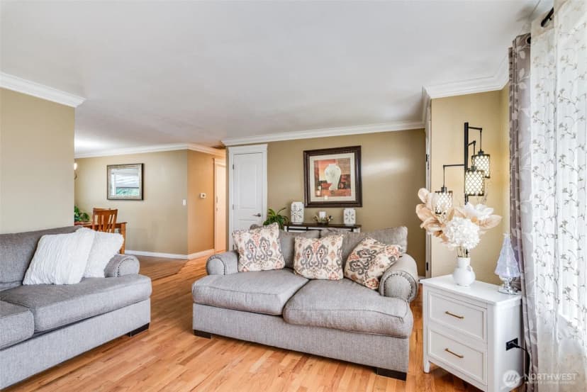 Property photo for 1024 21st Street Nw, Puyallup photo 6