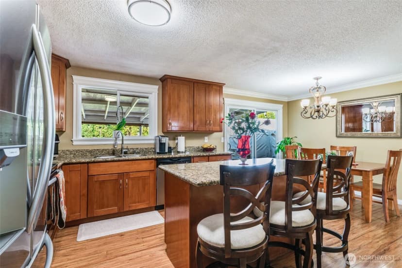 Property photo for 1024 21st Street Nw, Puyallup photo 11