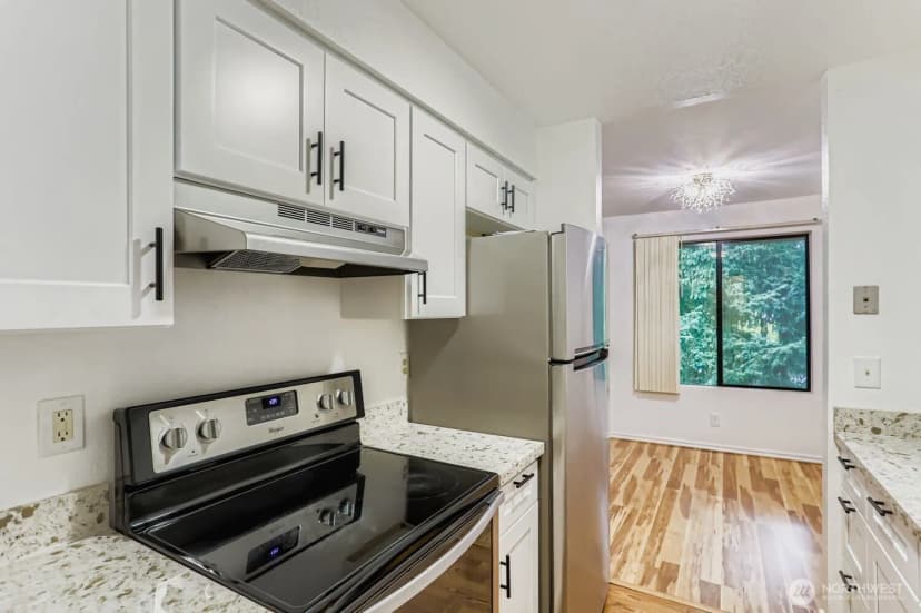 Property photo for 16200 Ne 12th Court #d-53, Bellevue photo 10
