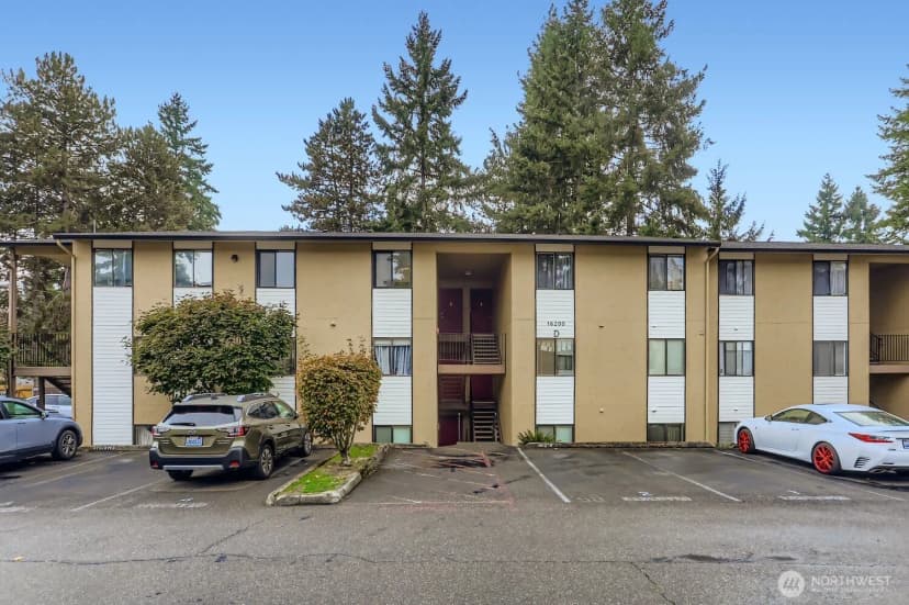 Property photo for 16200 Ne 12th Court #d-53, Bellevue photo 3
