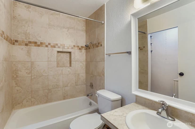 Property photo for 16200 Ne 12th Court #d-53, Bellevue photo 13