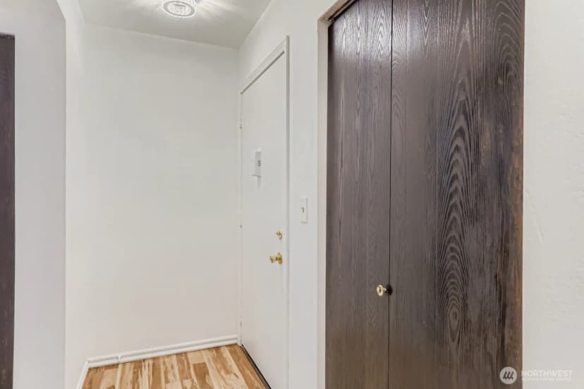 Property photo for 16200 Ne 12th Court #d-53, Bellevue photo 4