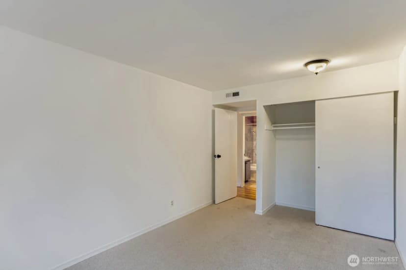 Property photo for 16200 Ne 12th Court #d-53, Bellevue photo 15