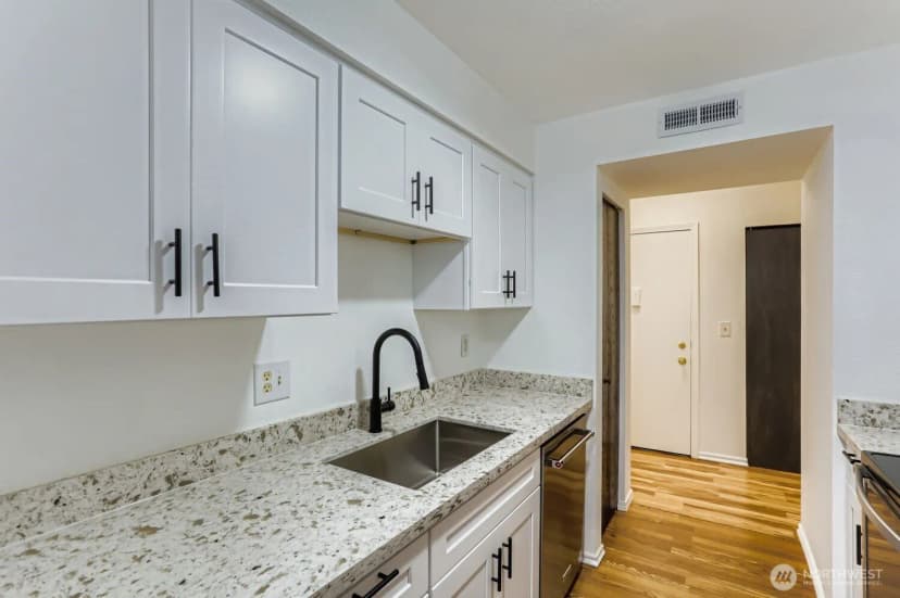 Property photo for 16200 Ne 12th Court #d-53, Bellevue photo 9