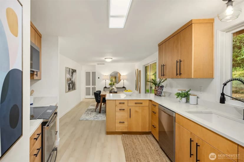 Property photo for 6560 Fletcher Bay Road Ne, Bainbridge Island photo 11