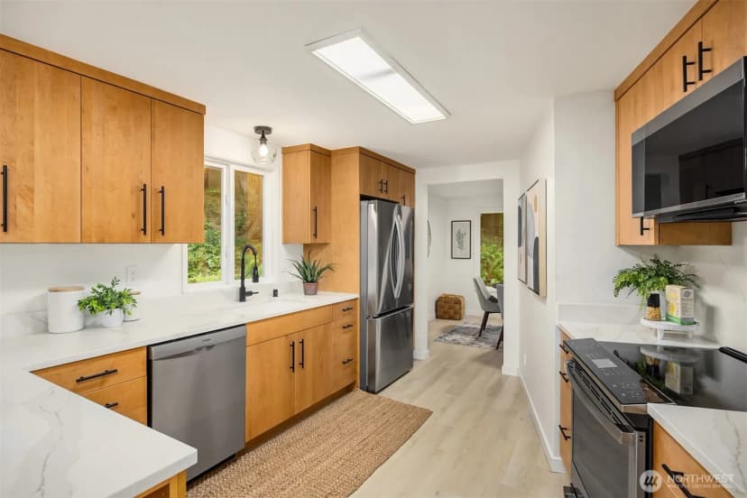 Property photo for 6560 Fletcher Bay Road Ne, Bainbridge Island photo 12