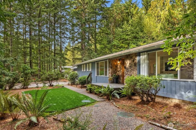 Property photo for 6560 Fletcher Bay Road Ne, Bainbridge Island photo 3